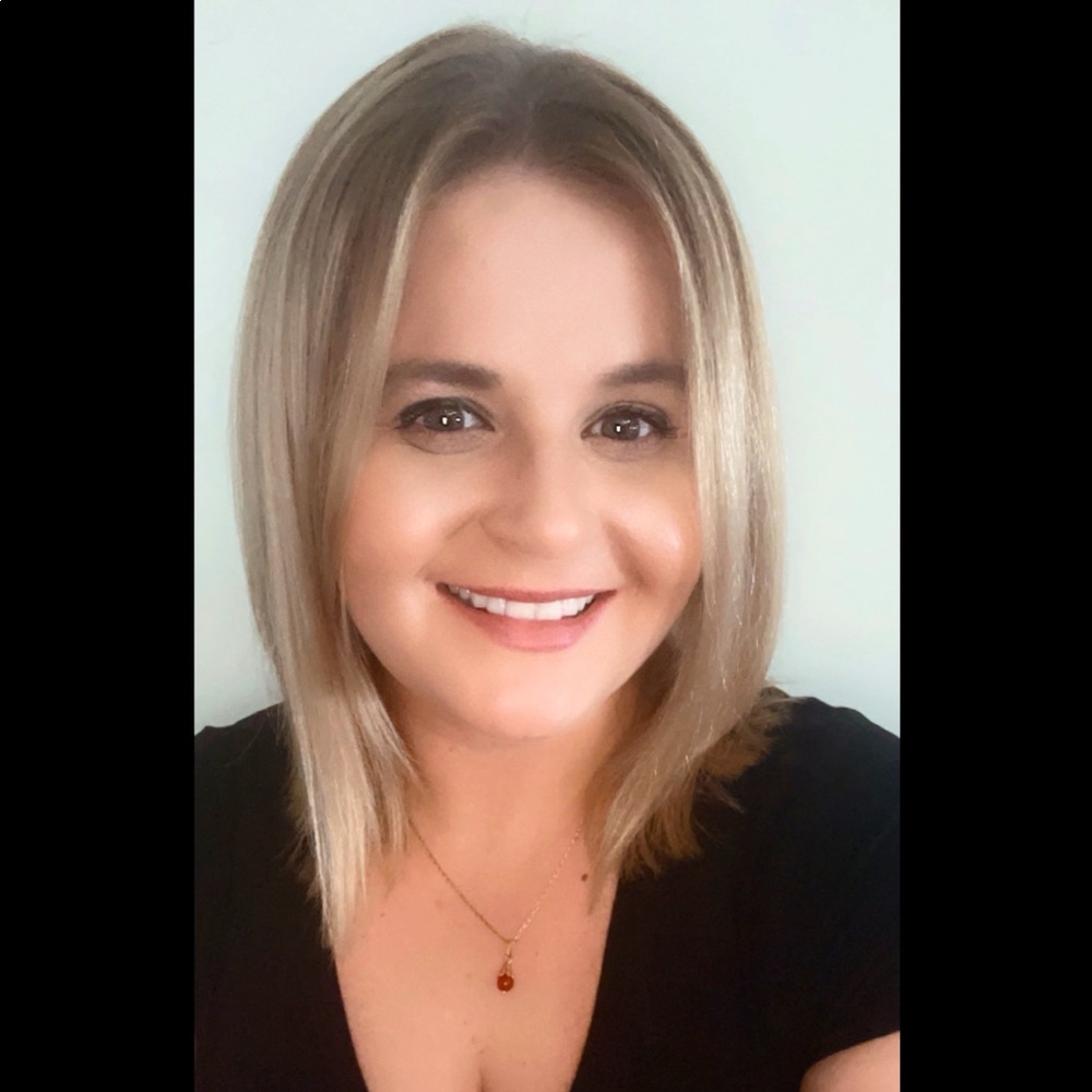 Meet your Posher, Almina